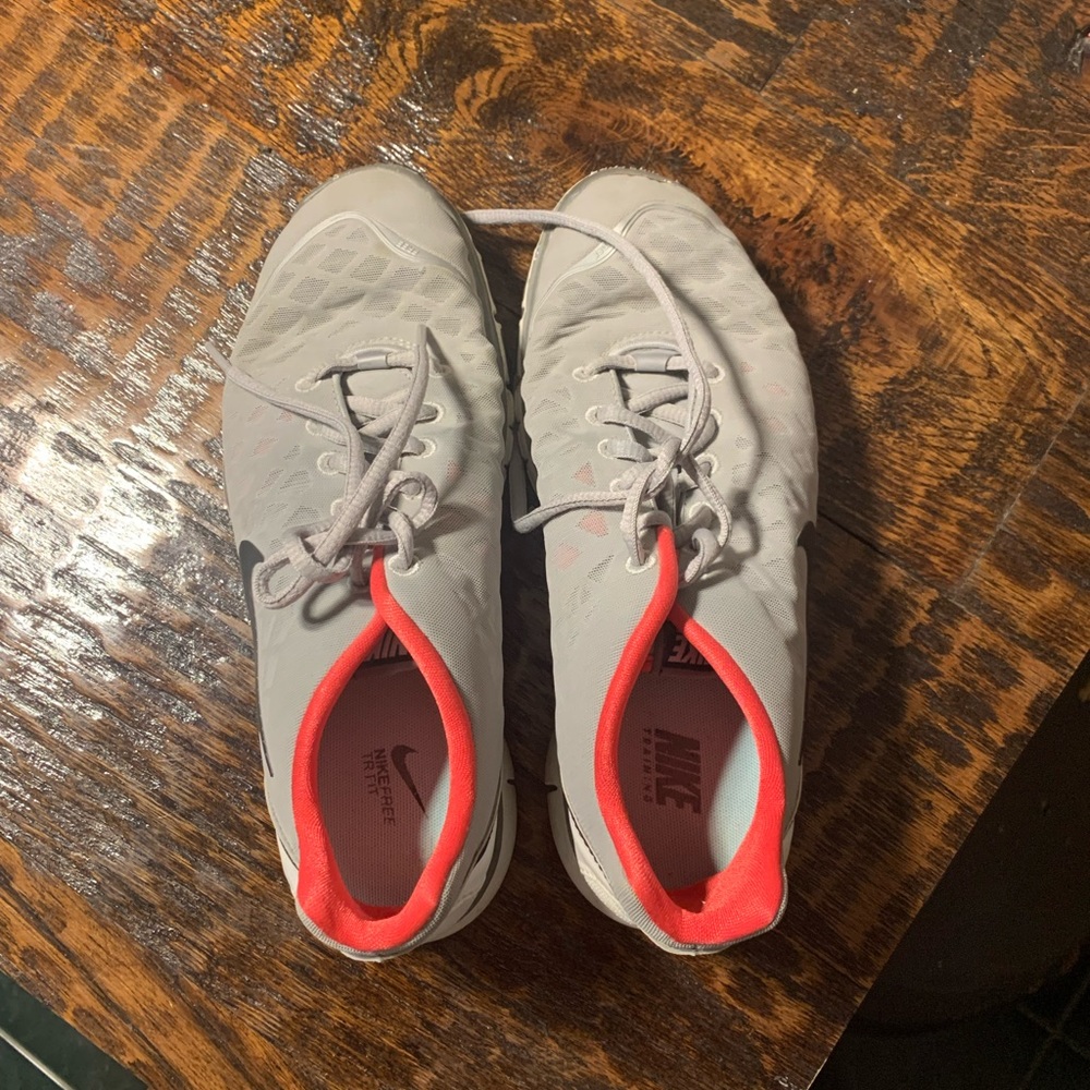 Nike Tennis Shoes